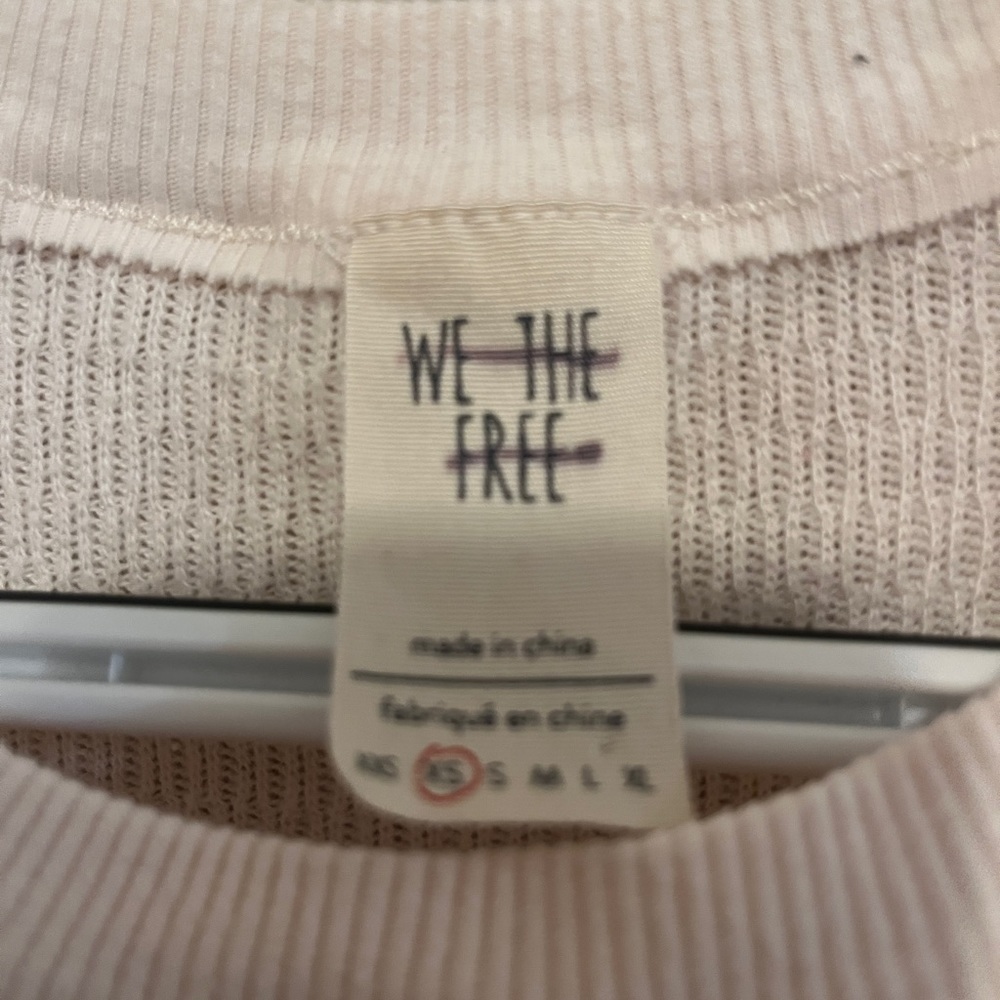 We the Free | Graphic Tshirt XS Eagle + American Flag - Picture 3 of 3